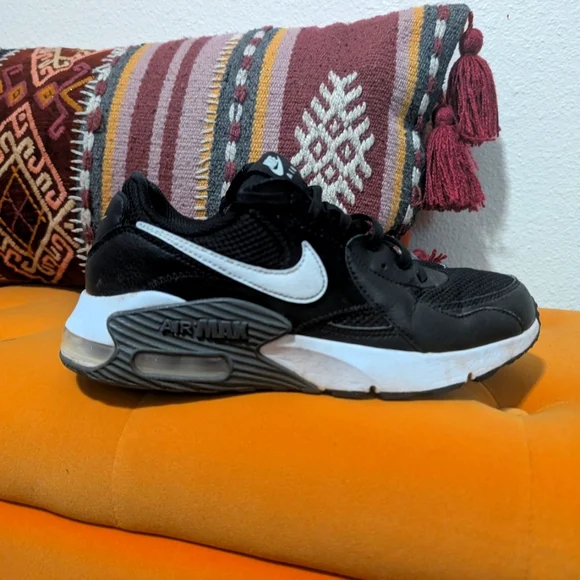 Nike Air Max Excee Size 7.5 - Picture 2 of 5